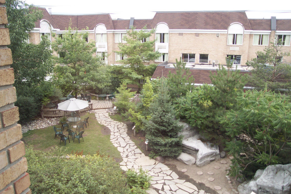 Towneplace Suites By Marriott Mississauga-Airport Corporate Centre Exterior photo