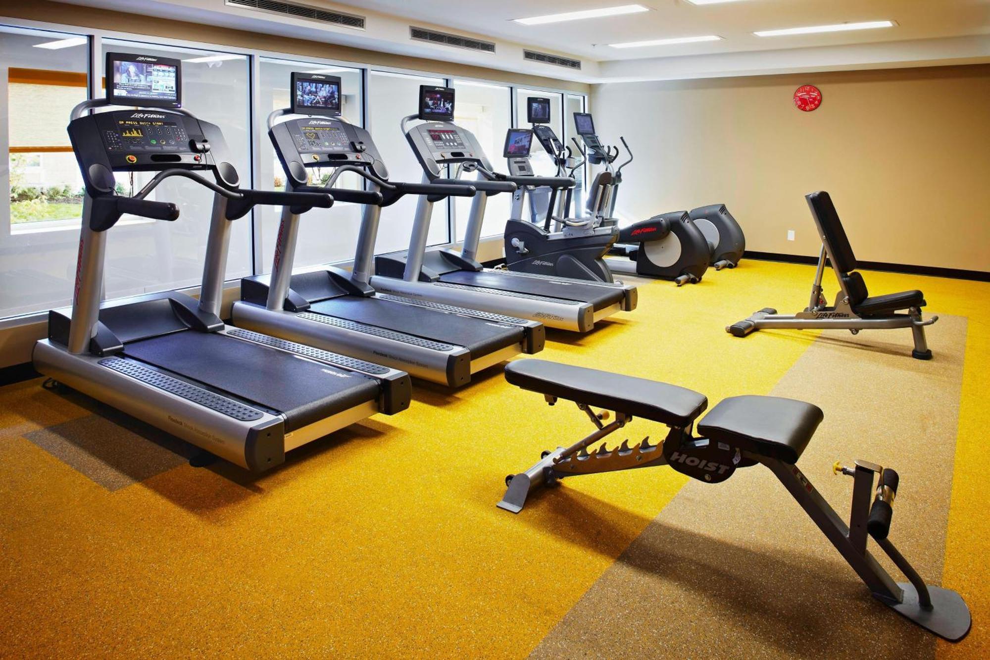 Towneplace Suites By Marriott Mississauga-Airport Corporate Centre Exterior photo